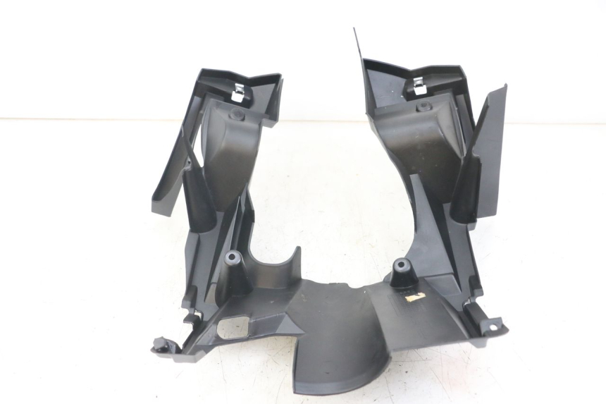 photo de FRONT WHEEL AXLE YAMAHA AEROX 2T 50 (2013 - 2017) - Surface and material condition