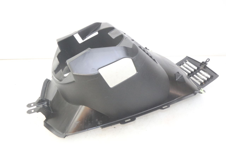 photo de FRONT WHEEL AXLE PEUGEOT CITYSTAR 2T 50 (2018 - 2021) - Technical close-up