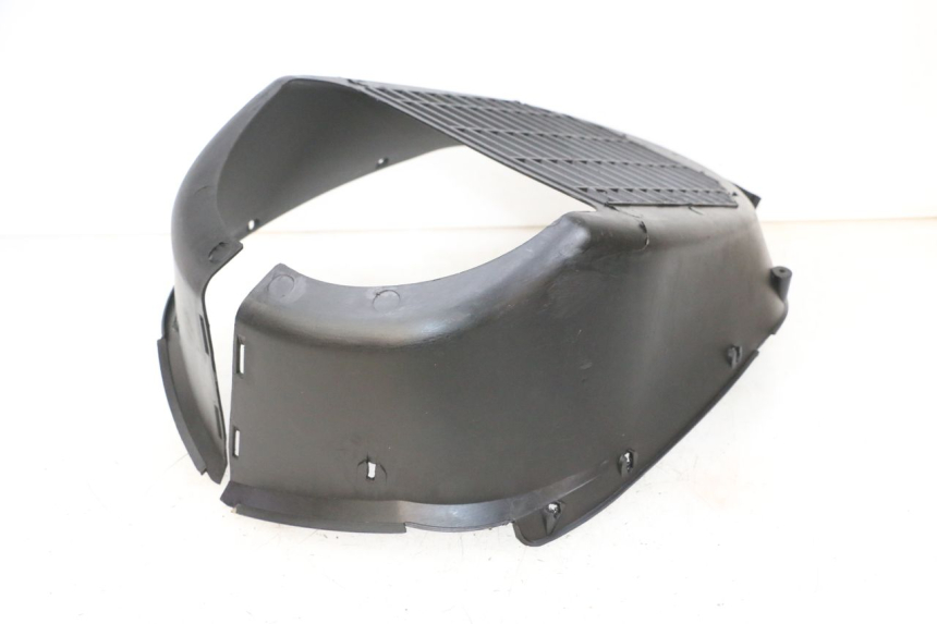 photo de FRONT UNDERTRAY JM MOTORS GTS 125 (2015 - 2019) - Fixing points details