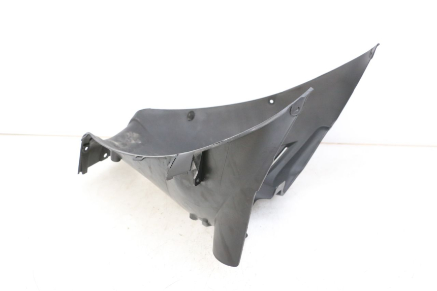 photo de FRONT UNDERTRAY HONDA PCX (JF57/JF64) 125 (2014 - 2018) - Technical close-up