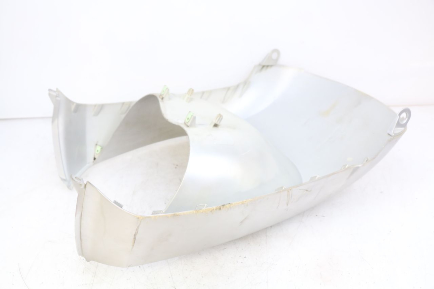 photo de FRONT WHEEL FENDER PEUGEOT KISBEE 2T 50 (2010 - 2017) - Zoom on usage condition