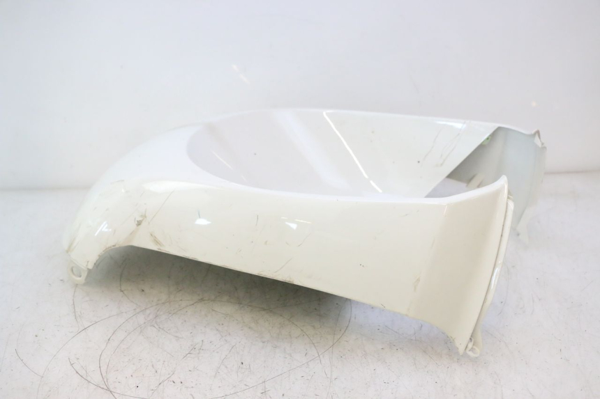 photo de FRONT WHEEL FENDER PEUGEOT KISBEE 2T 50 (2010 - 2017) - High-resolution close-up