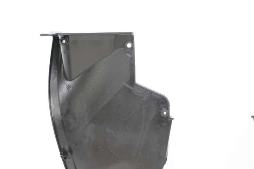 photo de FRONT UNDERTRAY PIAGGIO MP3 HPE 350 (2018 - 2020) - Surface and material condition