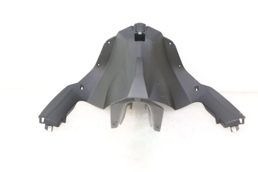 photo de FRONT UNDERTRAY PIAGGIO MP3 HPE 530 (2022 - 2026) - Fixing points details
