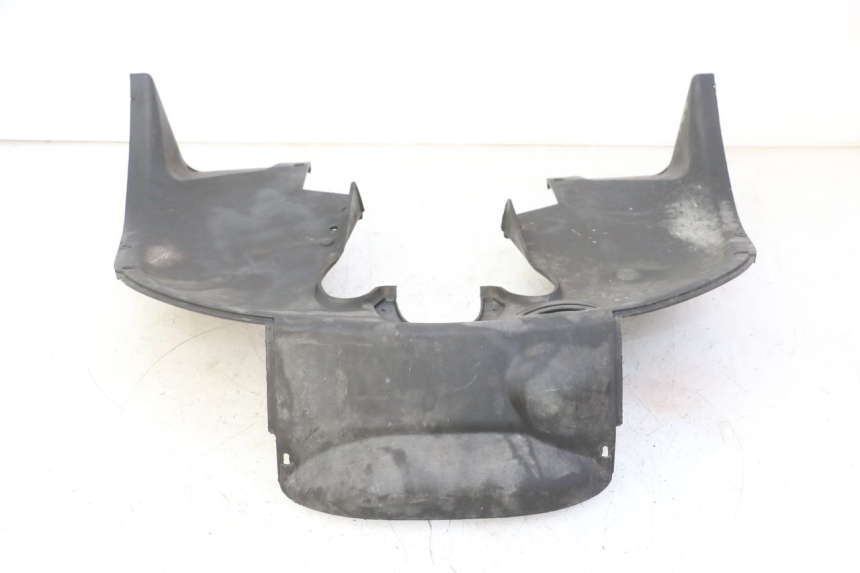 photo de FRONT UNDERTRAY PIAGGIO MP3 RL 250 (2006 - 2010) - Surface and material condition