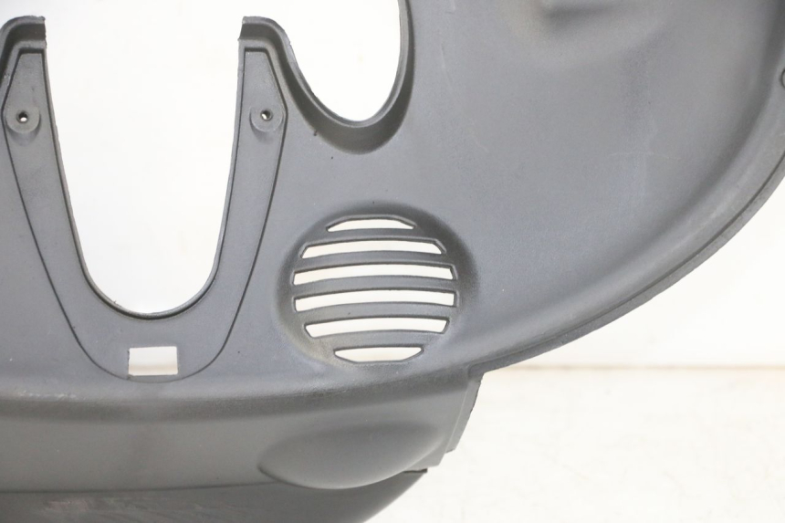 photo de FRONT UNDERTRAY PIAGGIO MP3 RL 250 (2006 - 2010) - High-resolution close-up