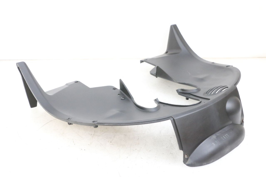 photo de FRONT UNDERTRAY PIAGGIO MP3 RL 250 (2006 - 2010) - Surface and material condition