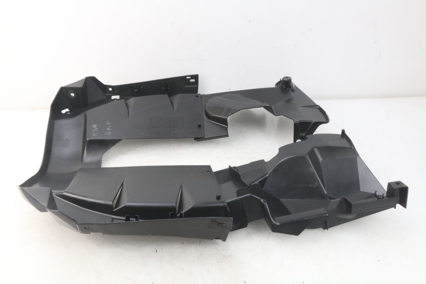 photo de FRONT UNDERTRAY MBK MW TRYPTIK 125 (2017 - 2022) - Alternative perspective