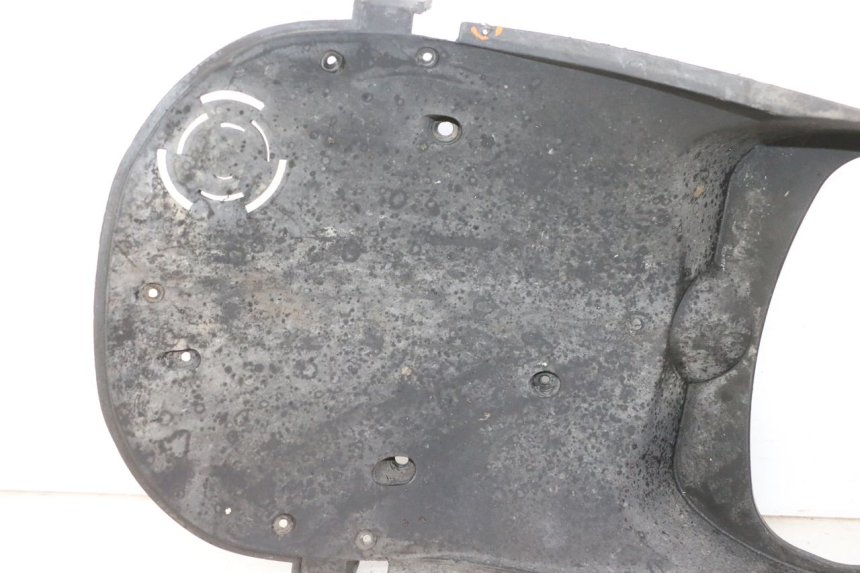 photo de FRONT UNDERTRAY PIAGGIO NEW TYPHOON 50 (2010 - 2017) - Additional view of the item