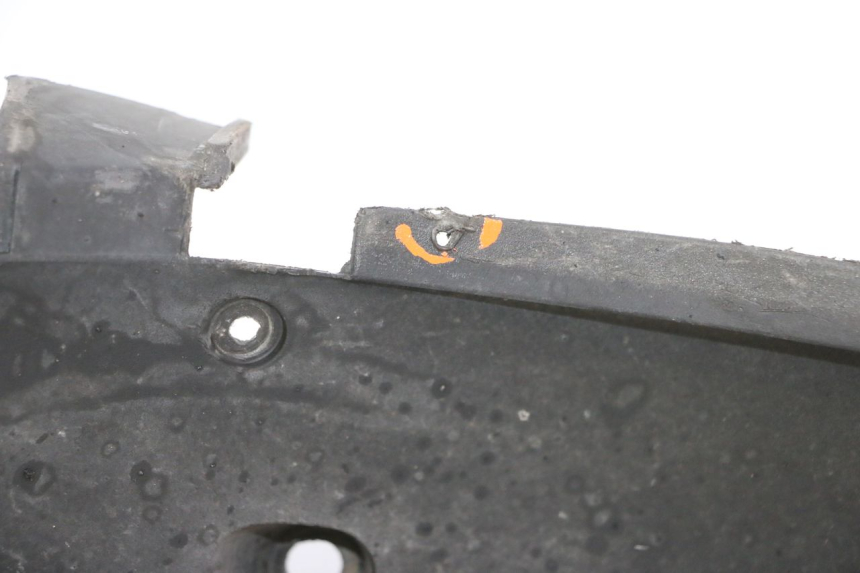 photo de FRONT UNDERTRAY PIAGGIO NEW TYPHOON 50 (2010 - 2017) - Distinctive features