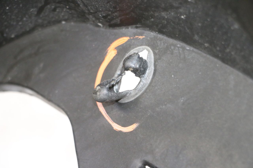 photo de FRONT UNDERTRAY PIAGGIO NEW TYPHOON 50 (2010 - 2017) - Surface and material condition