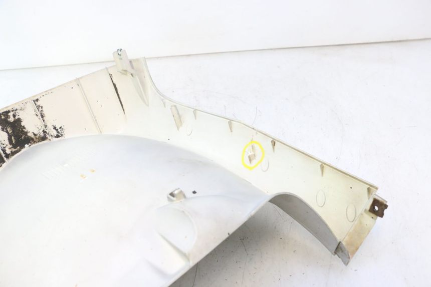 photo de FRONT UNDERTRAY HONDA SH 125 (2001 - 2003) - Distinctive features