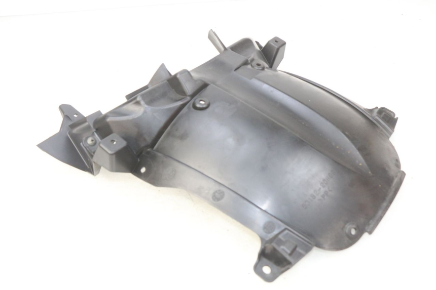 photo de FRONT WHEEL AXLE SUZUKI SIXTEEN 125 (2008 - 2010) - Zoom on usage condition