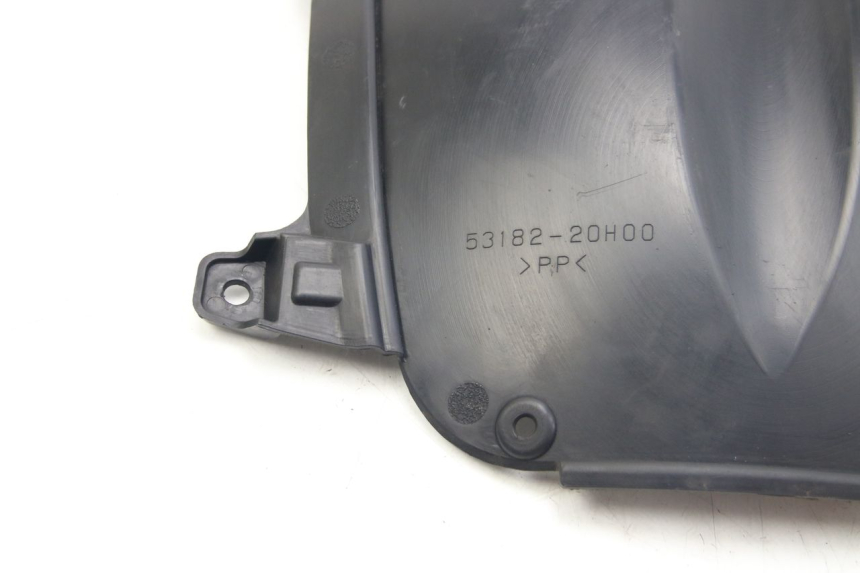 photo de FRONT WHEEL AXLE SUZUKI SIXTEEN 125 (2008 - 2010) - Surface and material condition