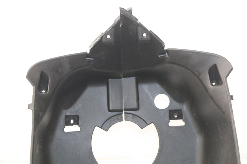 photo de FRONT WHEEL AXLE PEUGEOT SPEEDFIGHT 3 AIR 50 (2009 - 2015) - Fixing points details