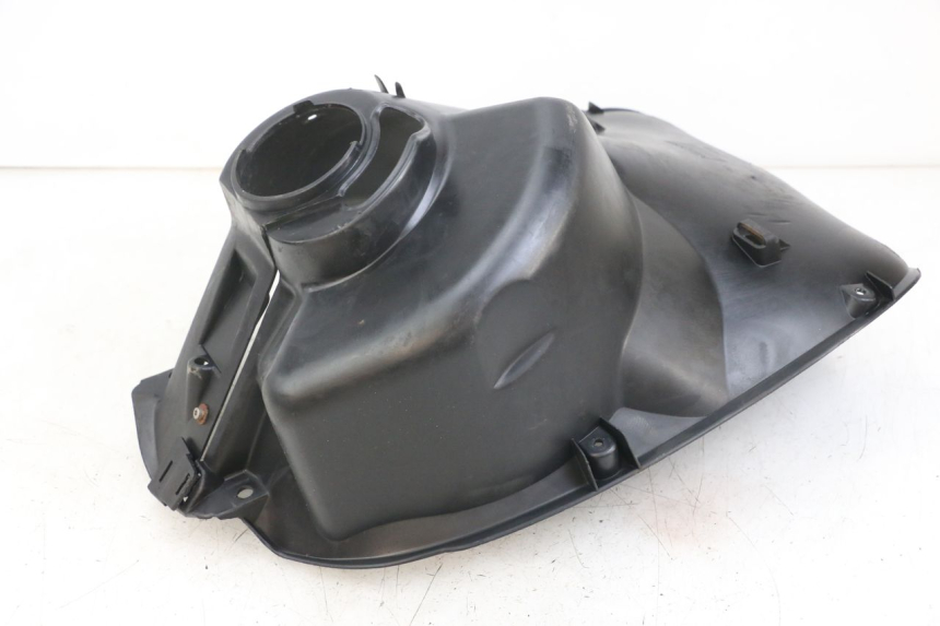 photo de FRONT WHEEL FENDER PEUGEOT SPEEDFIGHT 100 (1997 - 2007) - Component detail