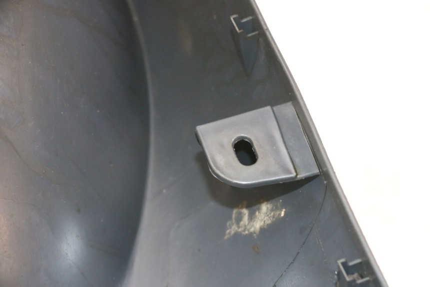 photo de FRONT UNDERTRAY PIAGGIO SUPER LX 125 (2000 - 2003) - Component detail