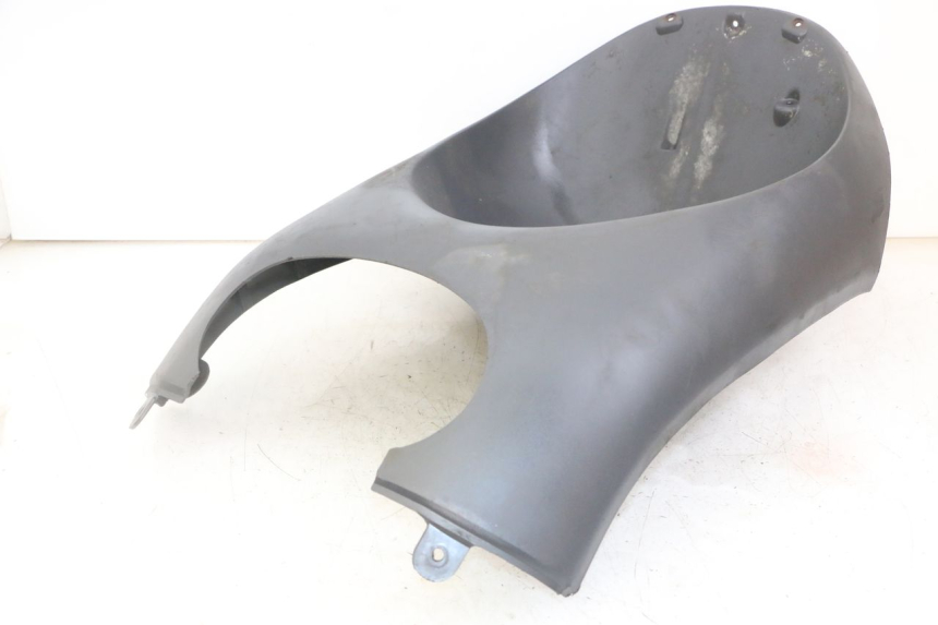 photo de FRONT UNDERTRAY PIAGGIO SUPER LX 125 (2000 - 2003) - Additional view of the item