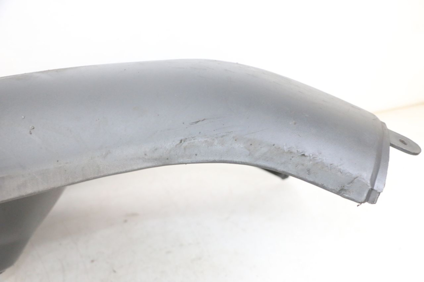 photo de FRONT UNDERTRAY PIAGGIO SUPER LX 125 (2000 - 2003) - Fixing points details