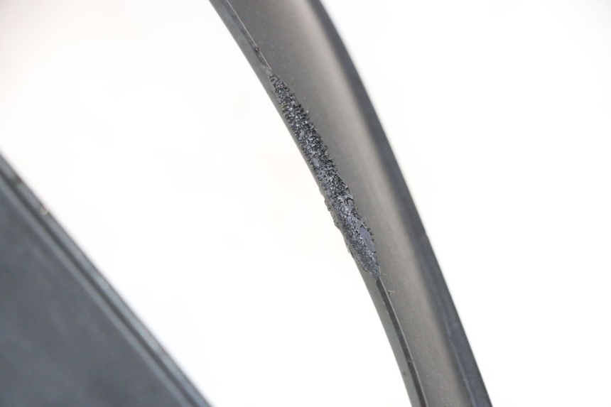 photo de FRONT UNDERTRAY HONDA VFR FI RC46 800 (1998 - 2001) - Fixing points details