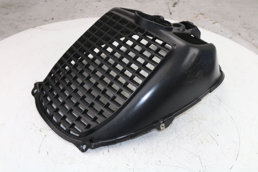 photo de FRONT UNDERTRAY PIAGGIO X8 STREET 125 (2006 - 2007) - Alternative perspective