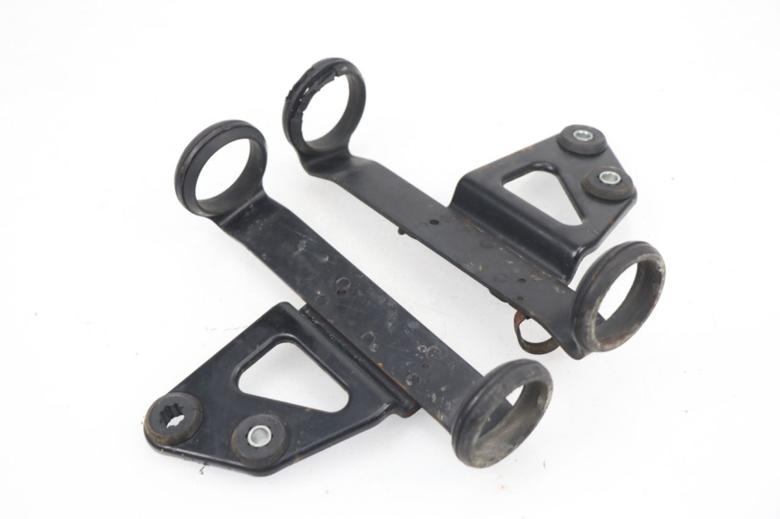 photo de HEADLIGHT BRACKET SUZUKI DR DJEBEL 600 (1985 - 1990) - Main view