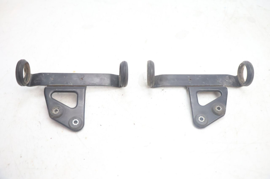 photo de HEADLIGHT BRACKET SUZUKI DR S 600 (1985 - 1989) - Main view