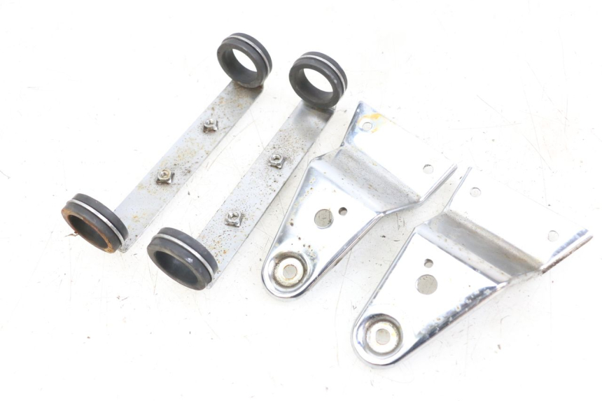 photo de HEADLIGHT BRACKET HYOSUNG GF 125 (2001 - 2005) - Main view