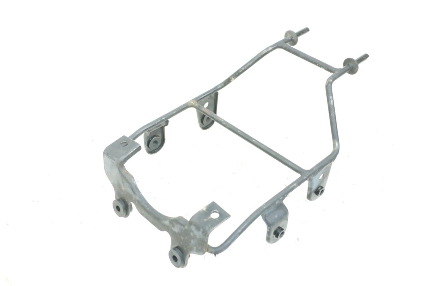 photo de HEADLIGHT BRACKET KYMCO K-PW K-PIPE 50 (2012 - 2017) - Zoom on usage condition