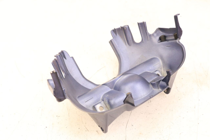 photo de HEADLIGHT BRACKET APRILIA SCARABEO GT 125 (1999 - 2007) - Fixing points details