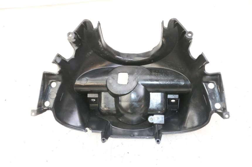 photo de HEADLIGHT BRACKET APRILIA SCARABEO GT TOURING 125 (1999 - 2005) - Technical close-up