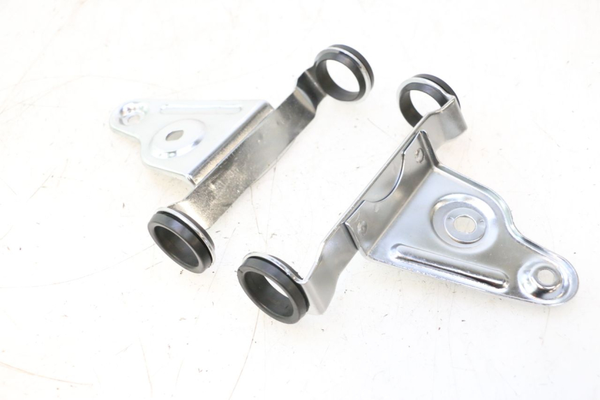 photo de HEADLIGHT BRACKET YAMASAKI STREET 50 (2013 - 2018) - Main view