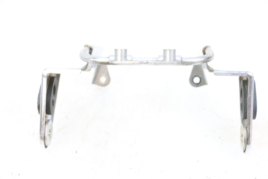 photo de HEADLIGHT BRACKET KAWASAKI ZR 7 750 (1999 - 2004) - Surface and material condition