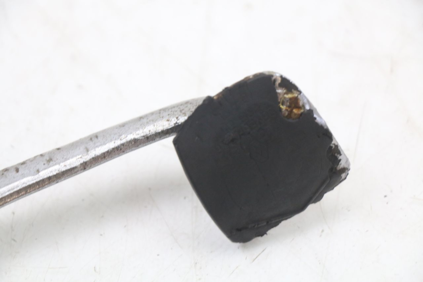 photo de BRAKE PEDAL SUZUKI GSX E 250 (1982 - 1983) - Fixing points details