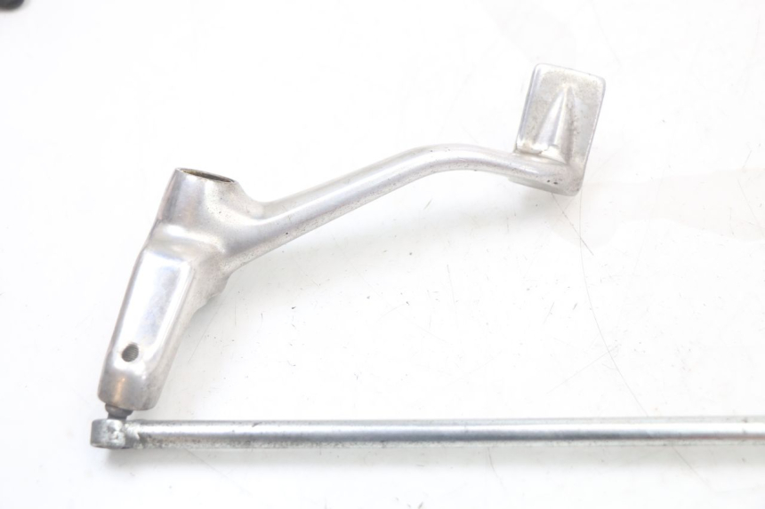 photo de BRAKE PEDAL HARLEY DAVIDSON SPORTSTER XL CUSTOM 883 (1999 - 2006) - Surface and material condition