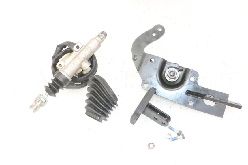 photo de BRAKE PEDAL PIAGGIO IE MP3 YOURBAN 300 (2011 - 2016) - Technical close-up