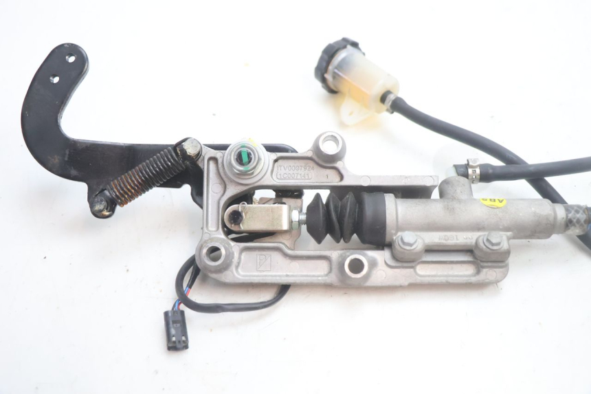 photo de BRAKE PEDAL PIAGGIO MP3 HPE 530 (2022 - 2026) - Component detail