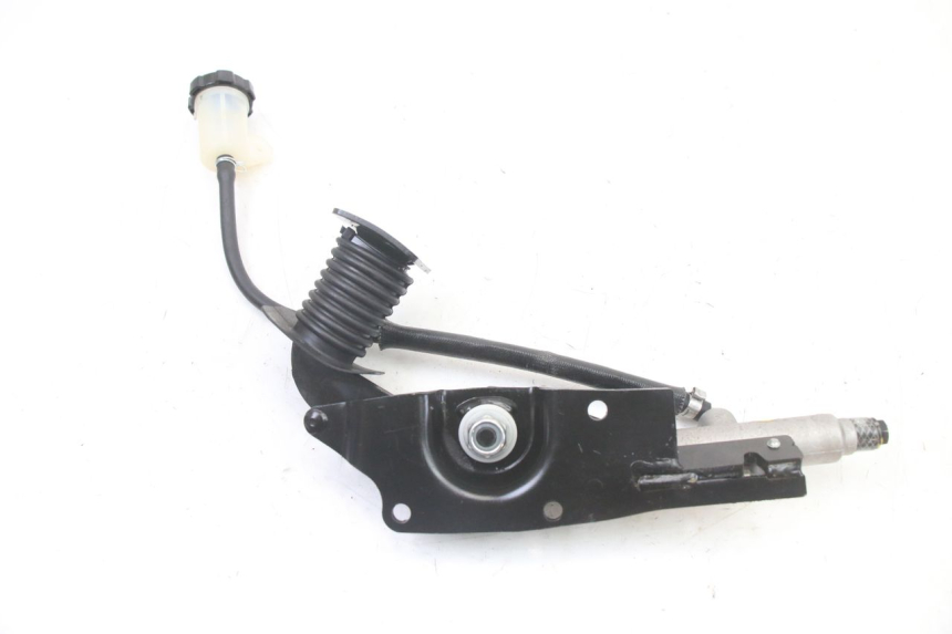 photo de BRAKE PEDAL PIAGGIO MP3 500 (2014 - 2017) - Surface and material condition