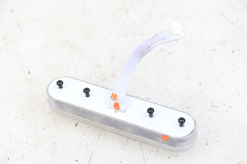 photo de FRONT HEADLIGHT URBANGLIDE 100XS 1 - Alternative perspective