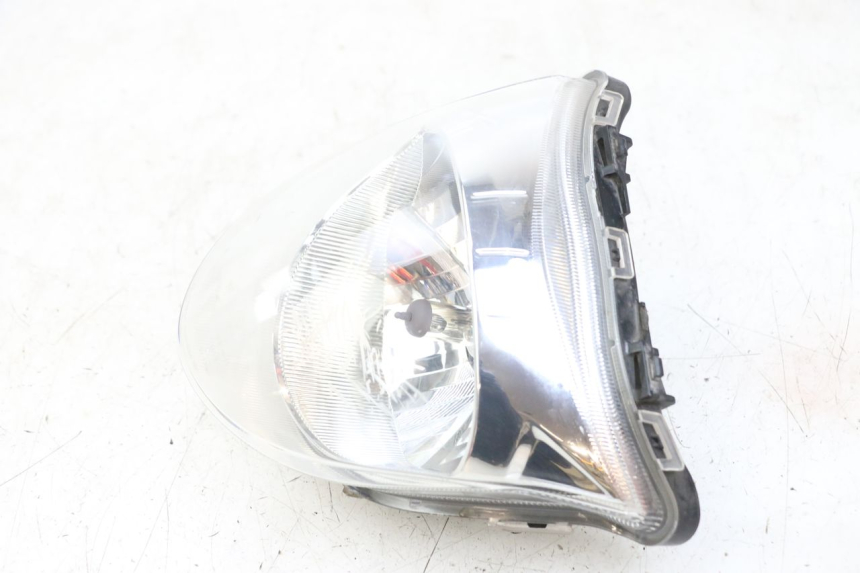 photo de HEADLIGHT SUZUKI ADDRESS 110 (2015 - 2020) - Technical close-up