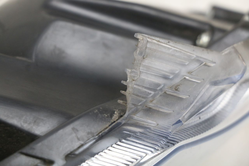 photo de HEADLIGHT KYMCO AGILITY 16+ 4T 50 (2018 - 2023) - Component detail