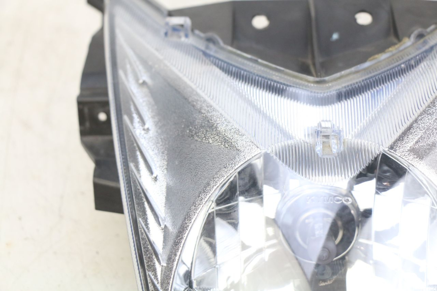 photo de HEADLIGHT KYMCO AGILITY 16+ 4T 50 (2018 - 2023) - Supplementary product photo