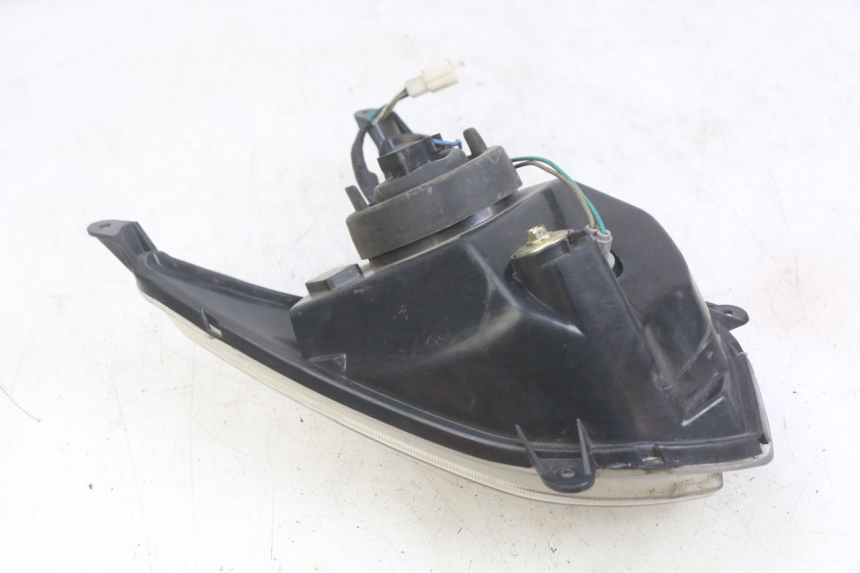 photo de FRONT HEADLIGHT KYMCO AGILITY 4T 50 (2005 - 2018) - Zoom on usage condition