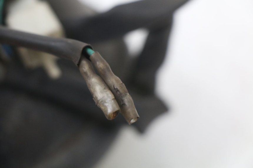 photo de HEADLIGHT KYMCO AGILITY CARRY 50 (2011 - 2020) - Surface and material condition