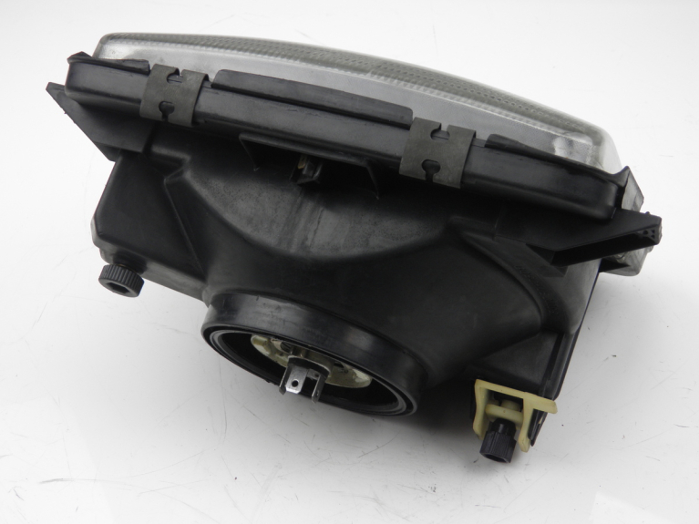 photo de HEADLIGHT BMW K100 ABS 1000 (1989 - 1995) - Technical close-up