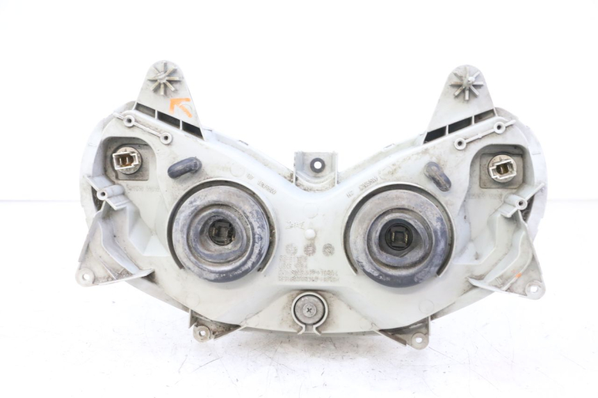 photo de FRONT HEADLIGHT SUZUKI BURGMAN 125 (2007 - 2014) - High-resolution close-up