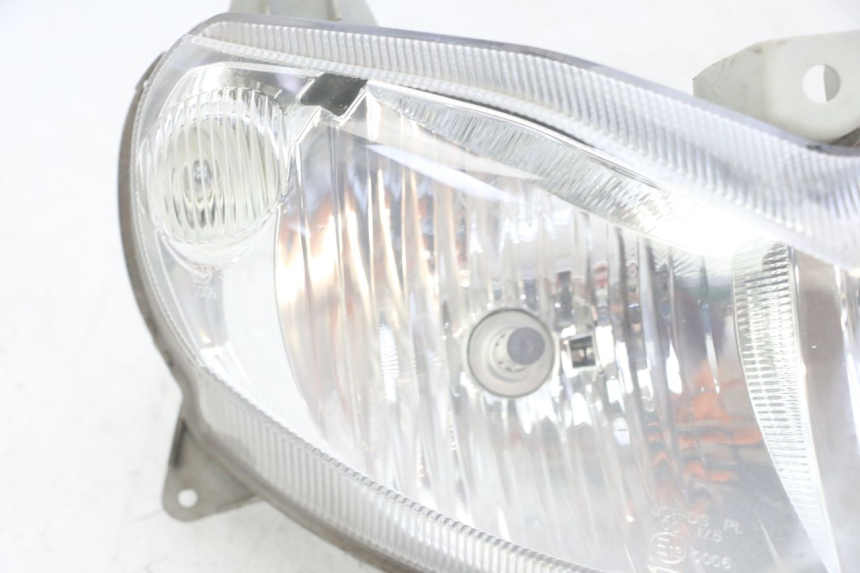 photo de FRONT HEADLIGHT SUZUKI BURGMAN 125 (2007 - 2014) - Product overview