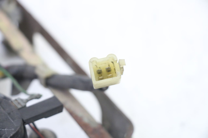 photo de HEADLIGHT YAMAHA BW'S 100 (1999 - 2002) - Surface and material condition