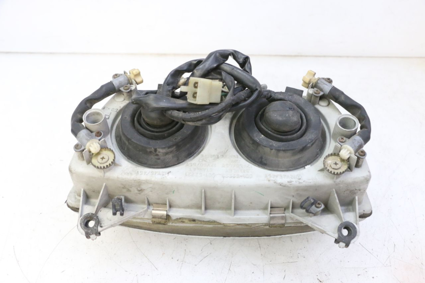 photo de HEADLIGHT HONDA CBR F SC25 1000 (1989 - 1992) - Surface and material condition