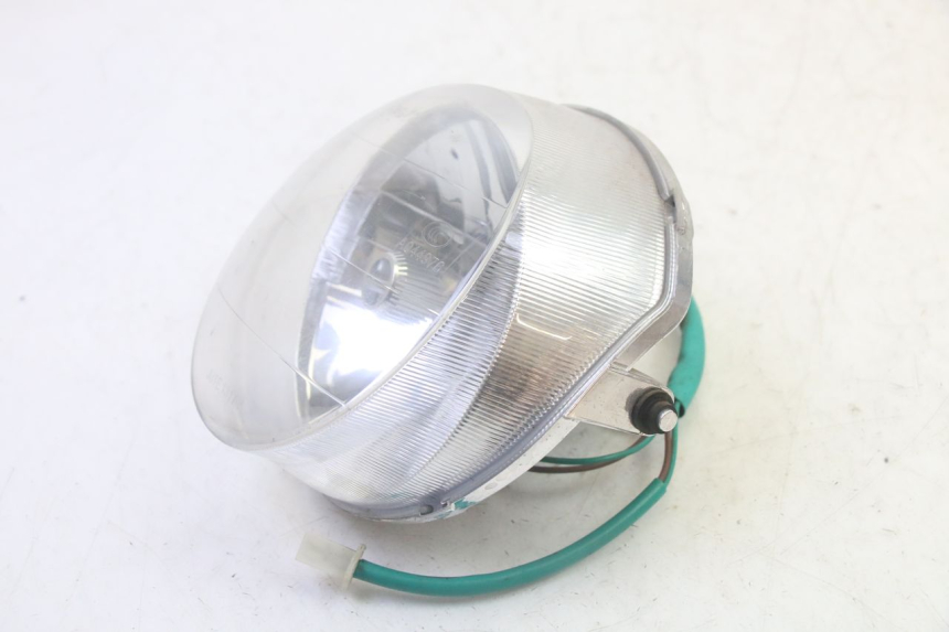 photo de FRONT HEADLIGHT SYM CROX 4T 50 (2016 - 2023) - Zoom on usage condition